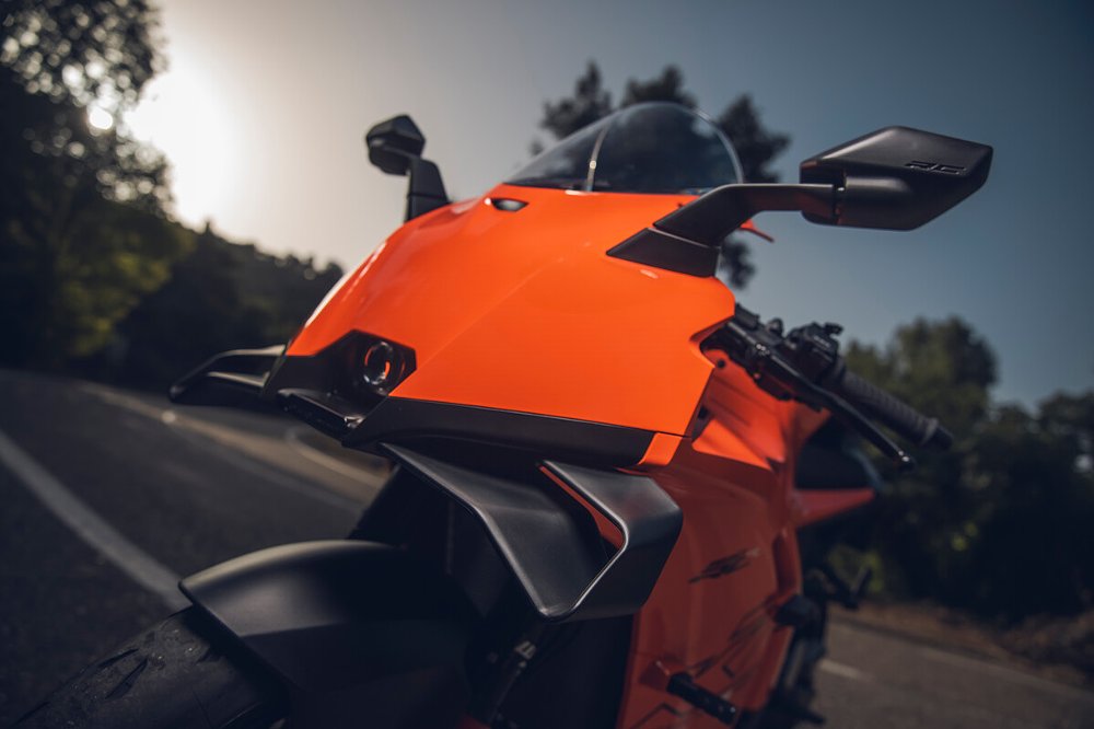 2026 KTM 990 RC R front fairing detail.