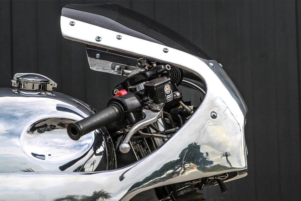 close view of the shiny fairing