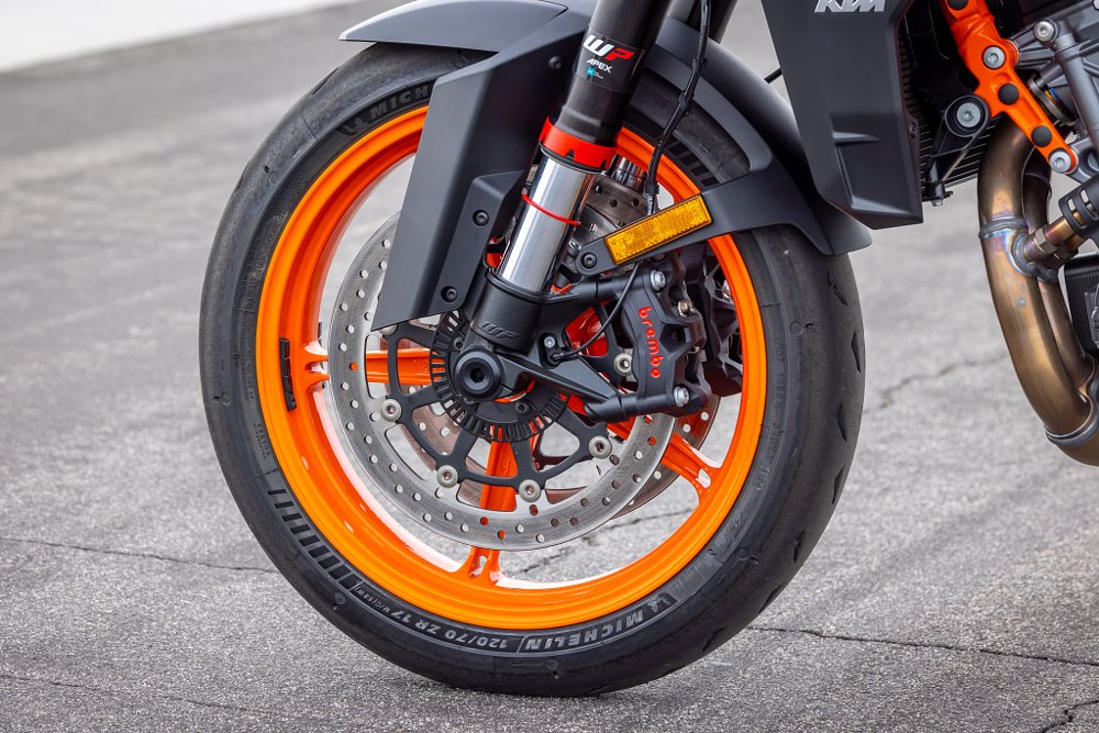 2026 KTM 990 Duke R front brake