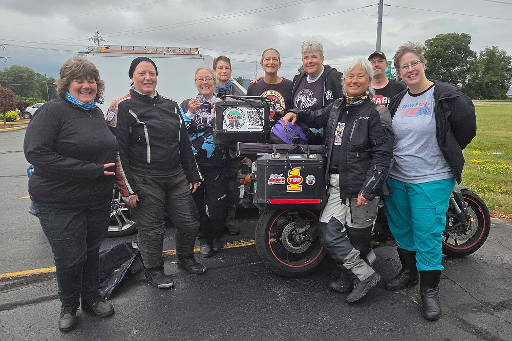 A group photo of the WR3 Ride participants.
