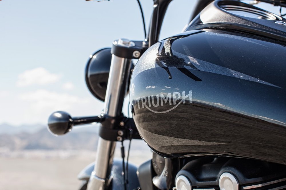 Thunderbird Nightstorm tank