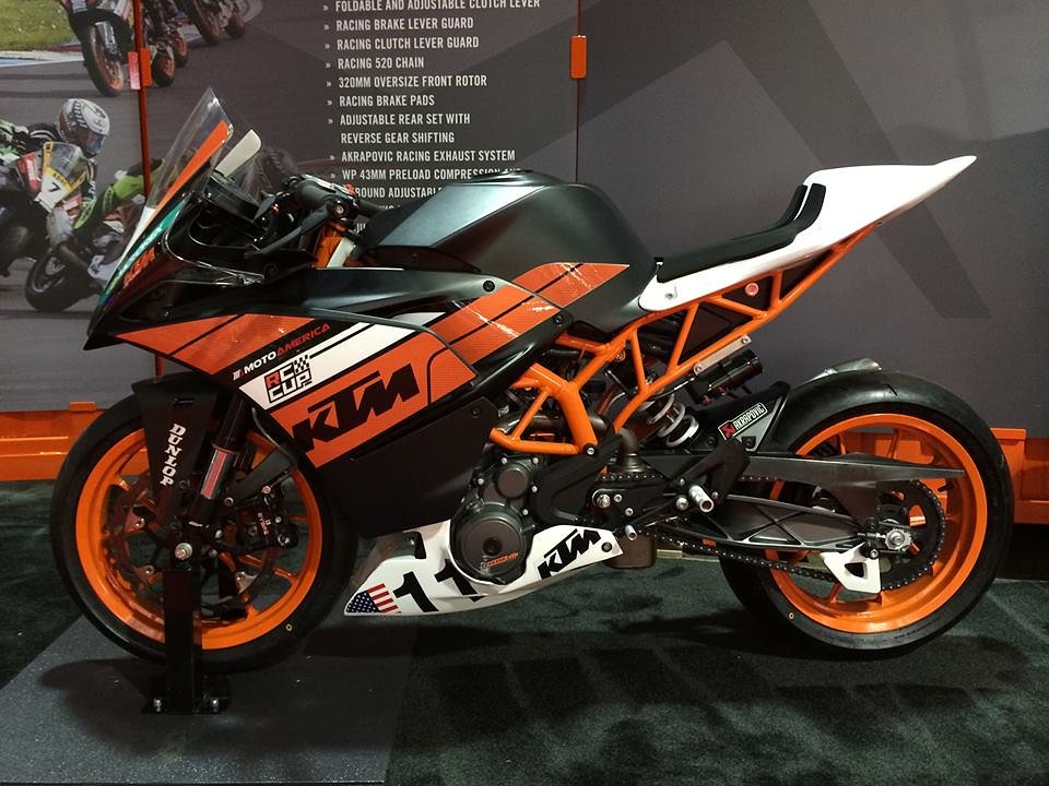RC 390 race bike