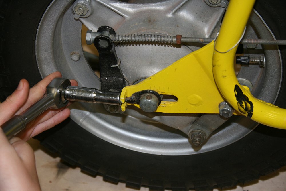 chain adjustment