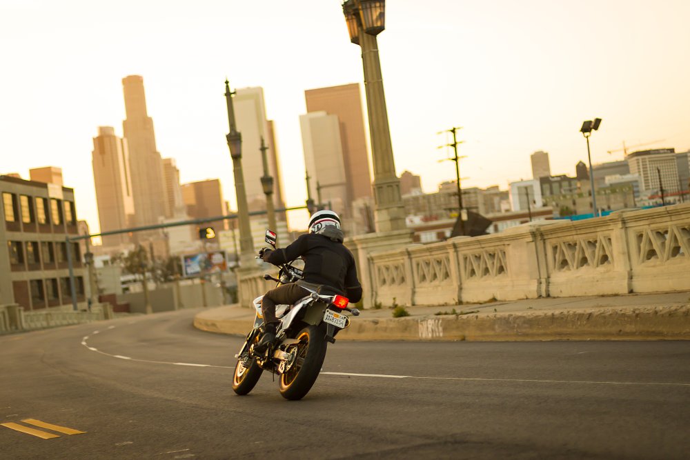 suzuki dr-z400sm