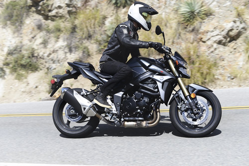 Suzuki GSX-S750