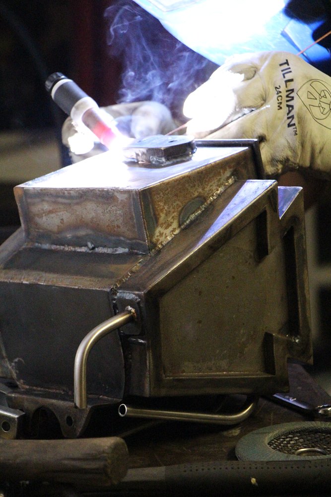 welding Keystone oil tank