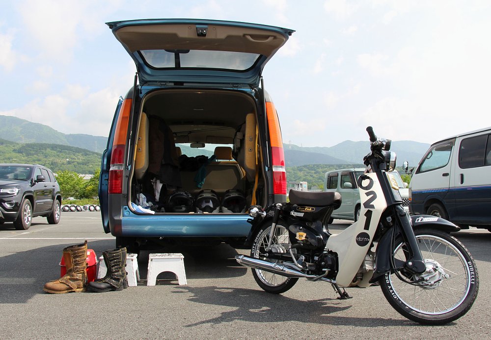 Honda van team hauler