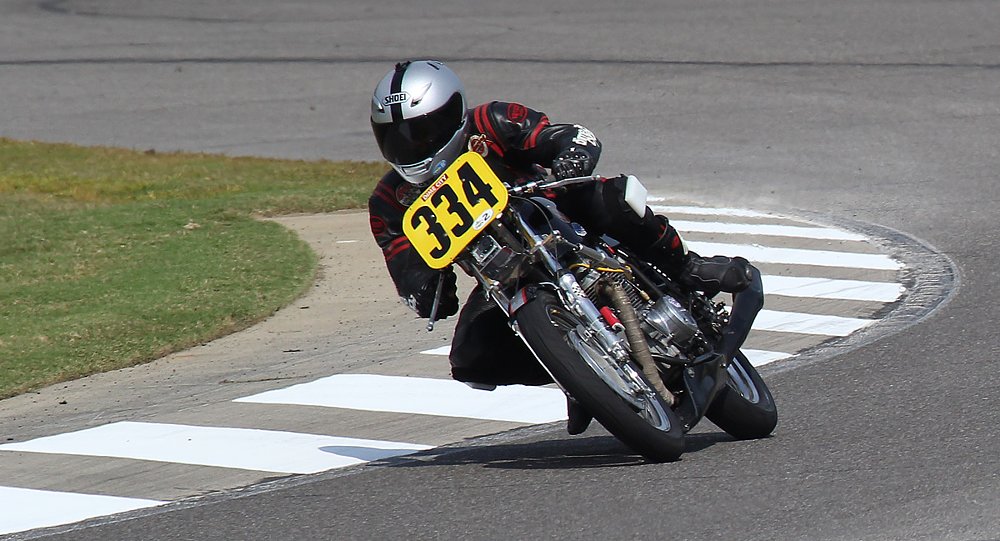 AHRMA racing