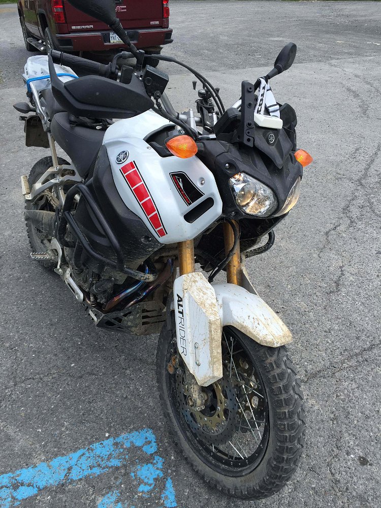 Naked bike