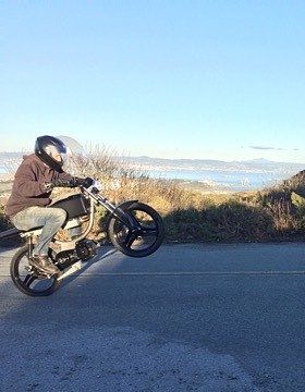 Monday Motorbikes M1 wheelie