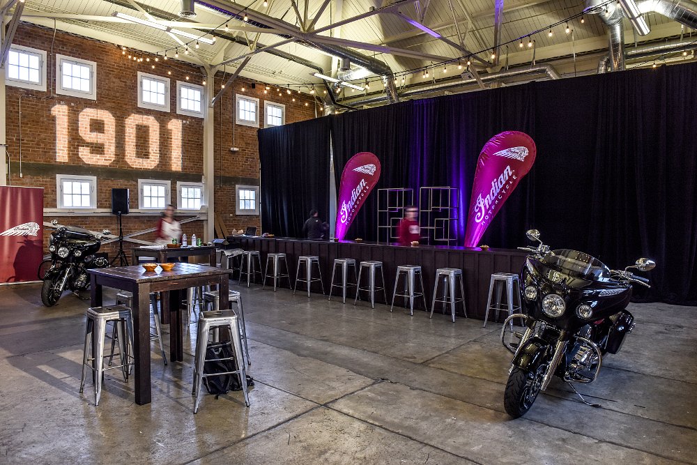 Hip warehouse bar