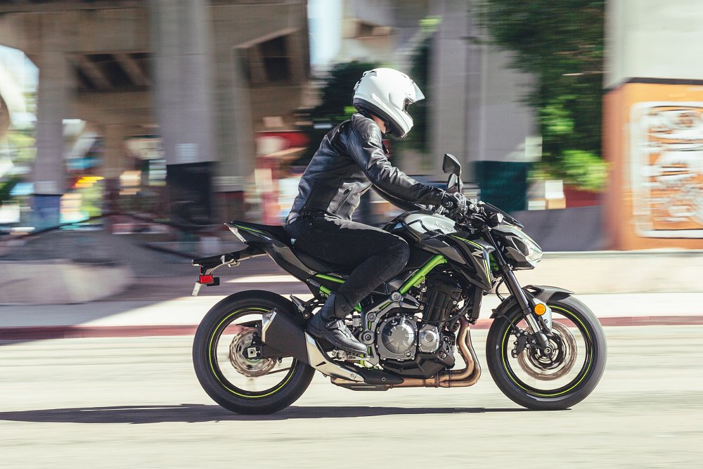 2017 Kawasaki Z900 First Ride Review 