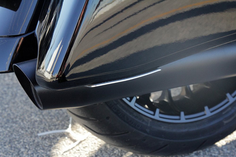 Bag skid plates