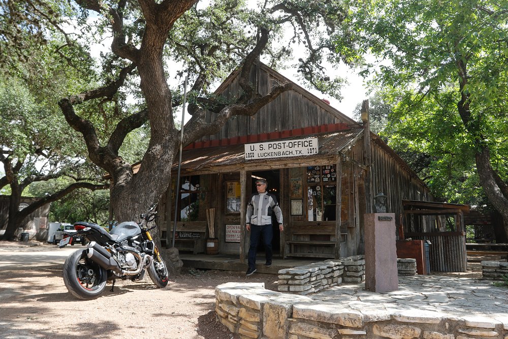 Luckenbach, Texas