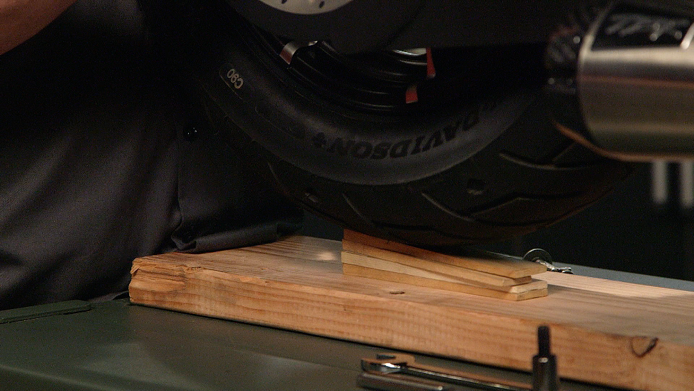 Adjust rear wheel height