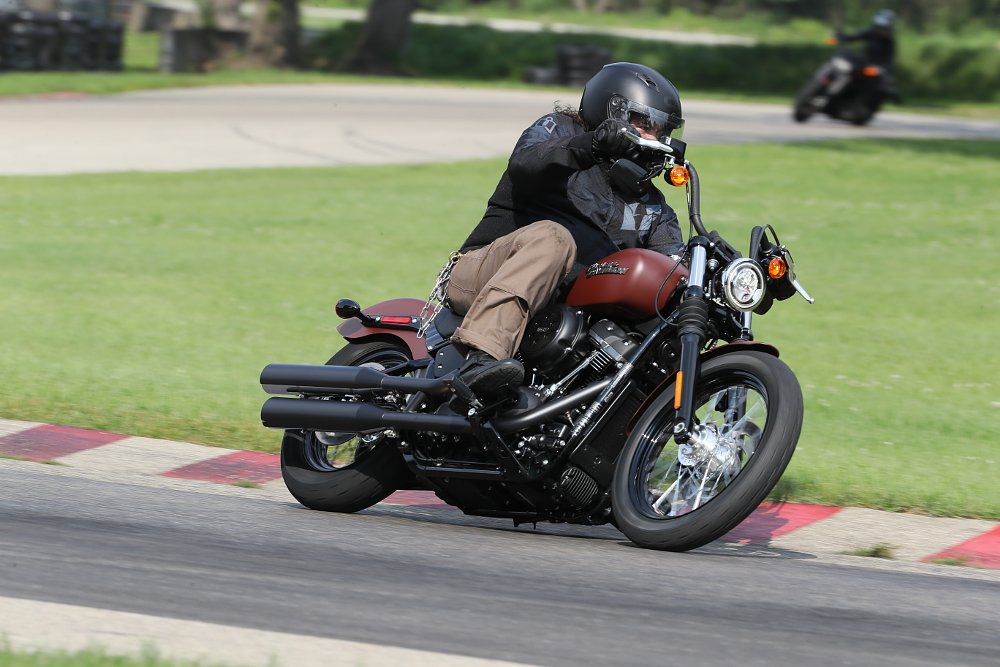 Street Bob under duress