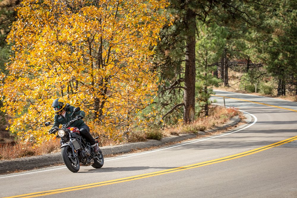 2018 Yamaha XSR700