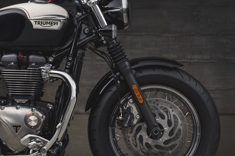 Triumph Speedmaster brakes