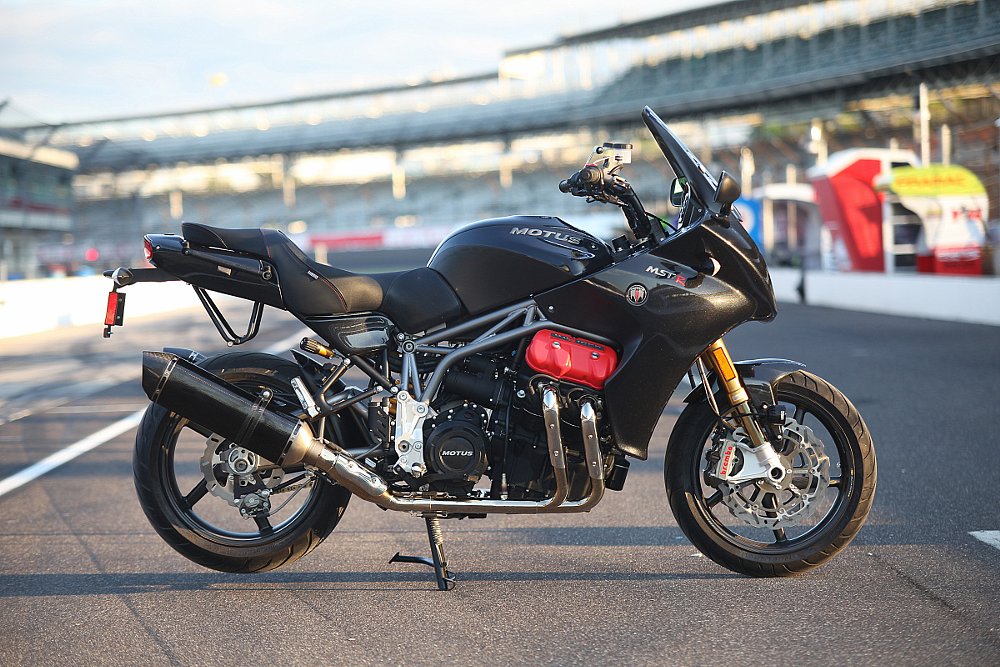 Motus MSTR