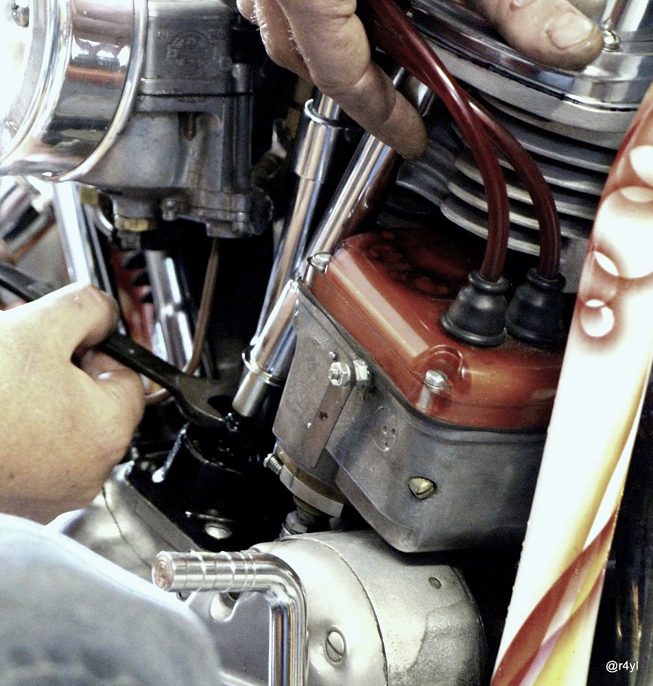 Pushrod adjustment