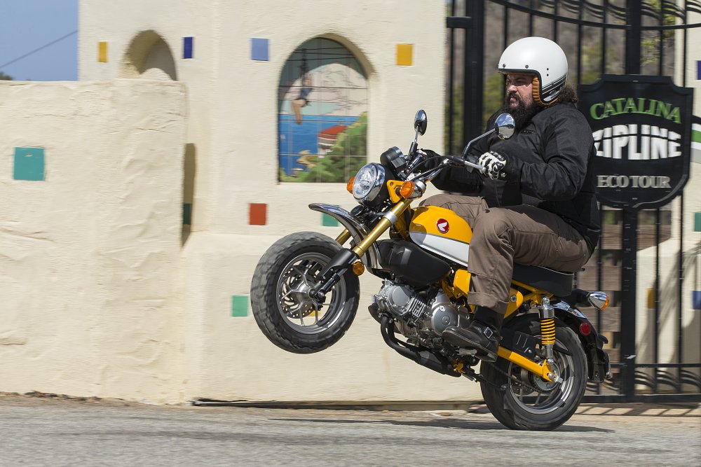 Grom wheelie