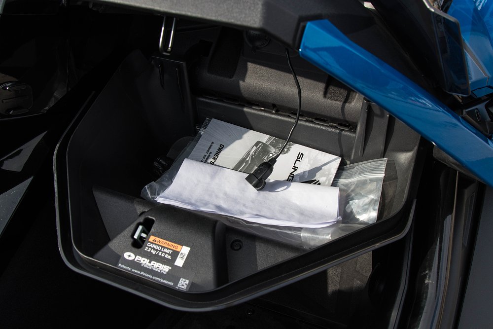 Glove box and USB port