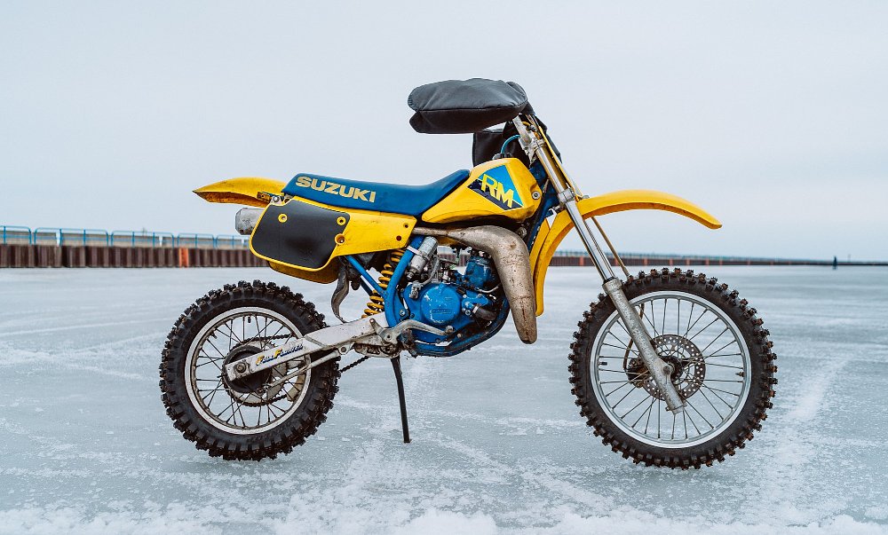 Suzuki RM80 on ice