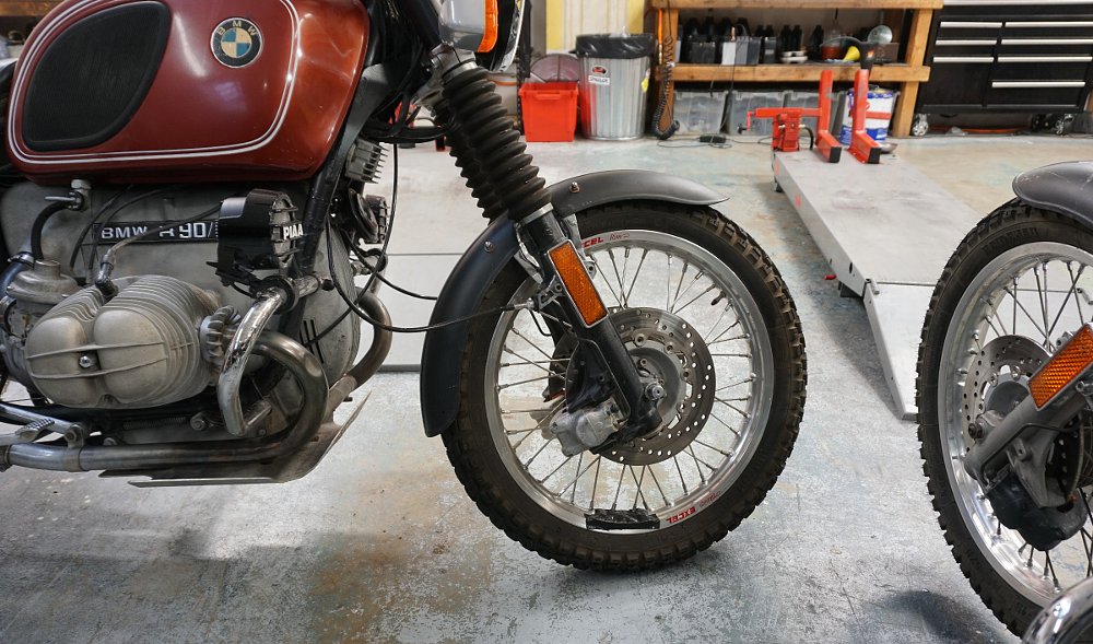 dual-disc brakes