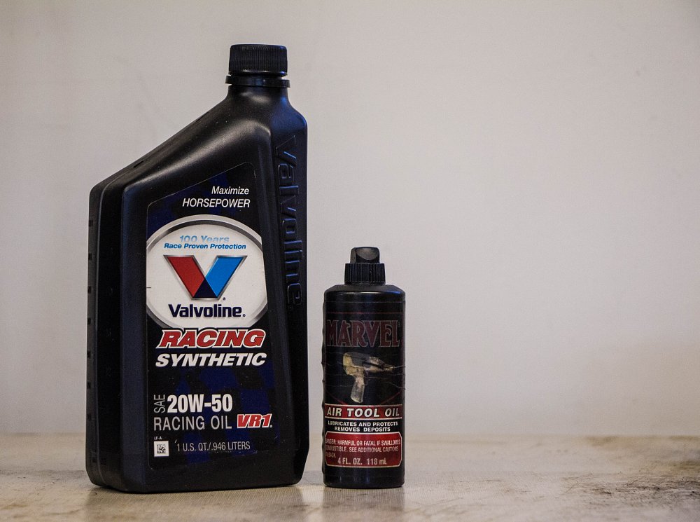 Air tool oil