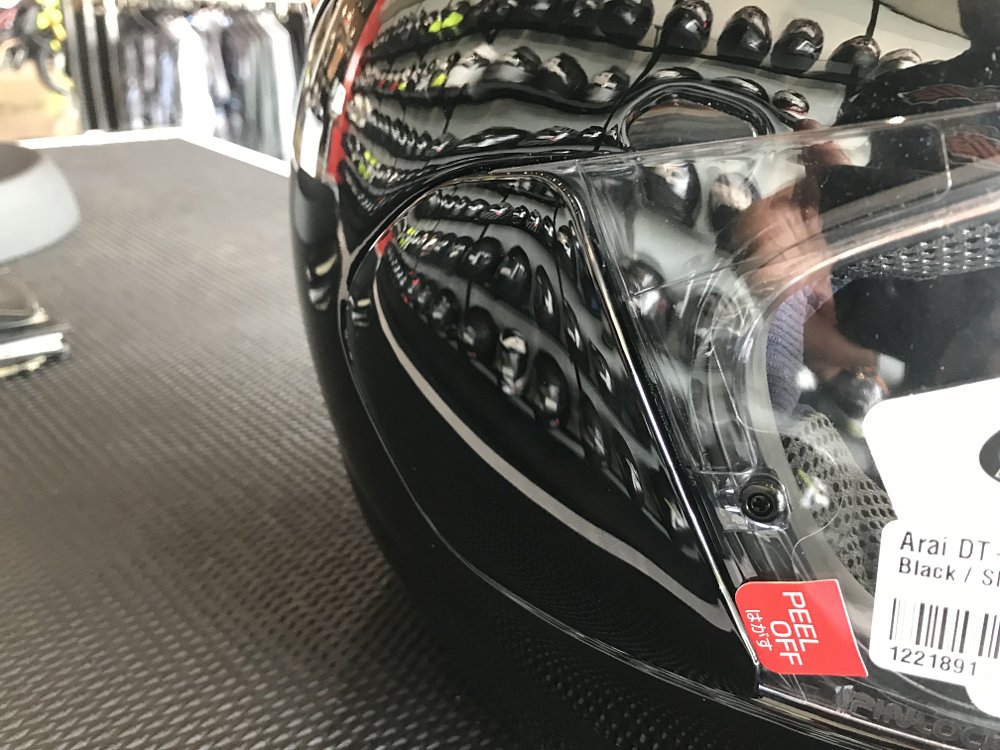 Arai Vs Shoei 