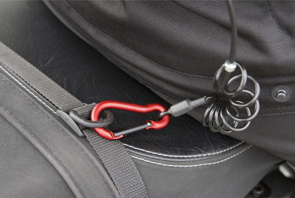 Tethered airbag system