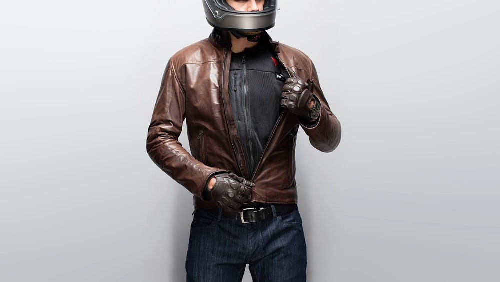 Smart airbag vest