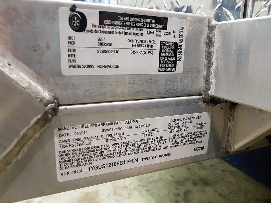 Trailer info plate