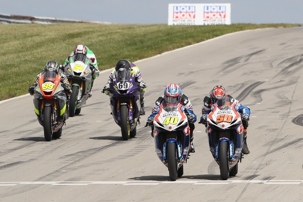 Supersport race finish