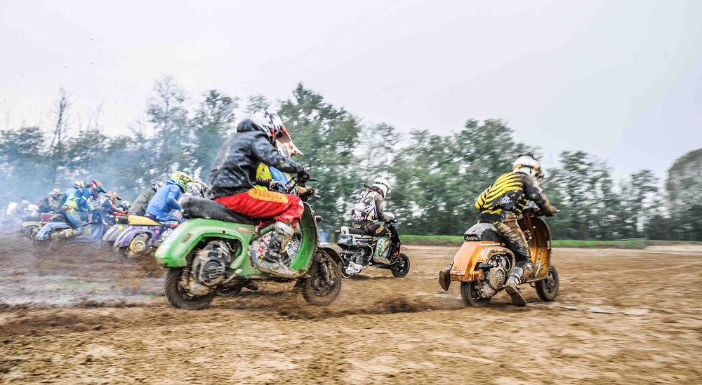 VespaCross start