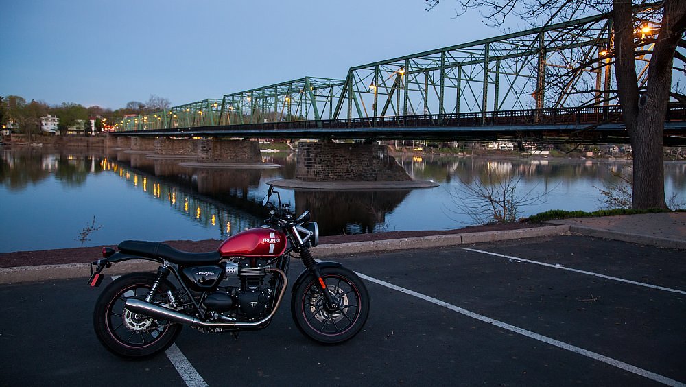 Triumph Street Twin
