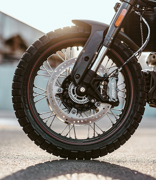 2020 Indian FTR Rally front wheel and brakes