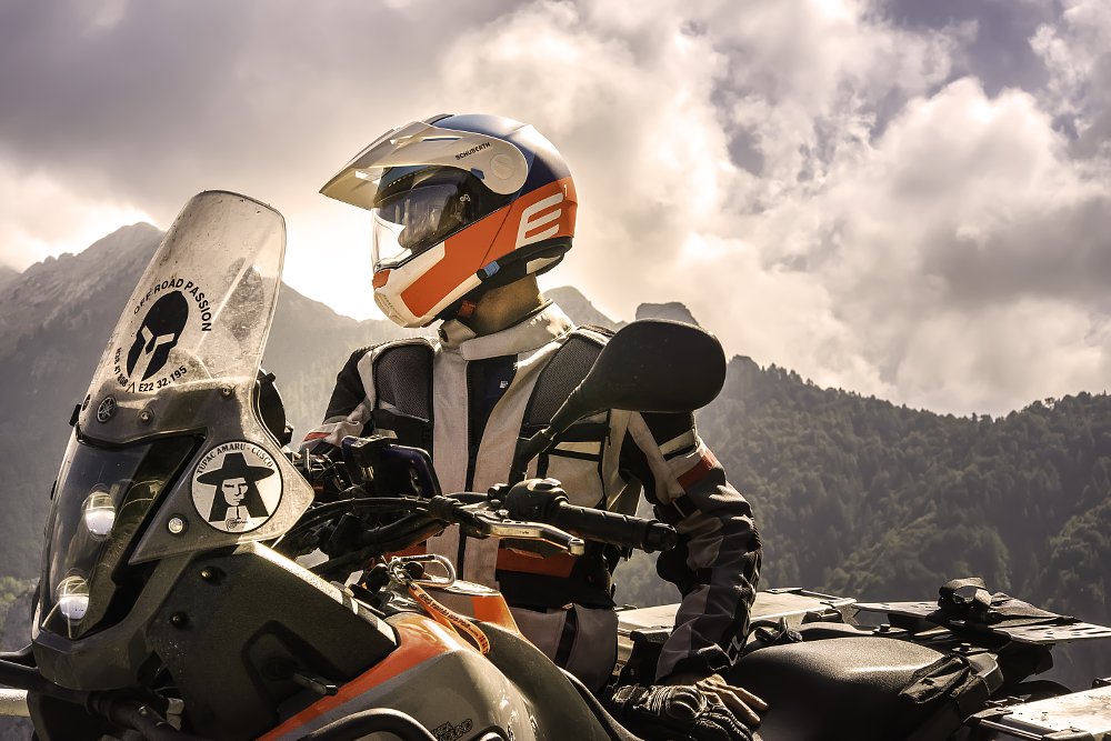 Schuberth E1 Helmet Lifestyle Shot