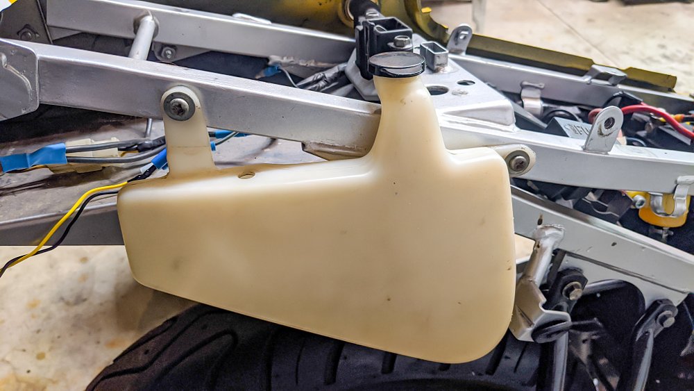 Motorcycle coolant flush