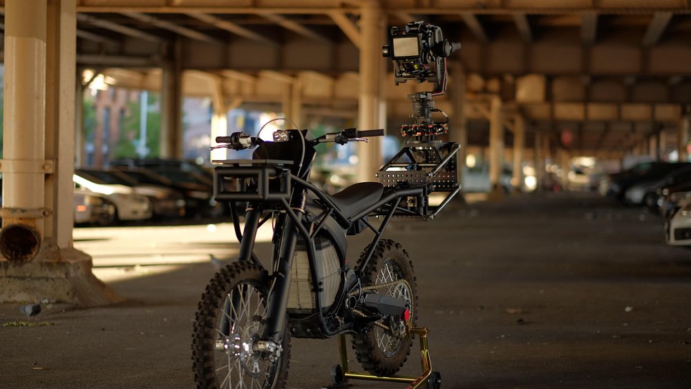 Agile camera bike front