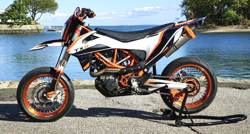 supermoto wheels, chain and sprocket setup