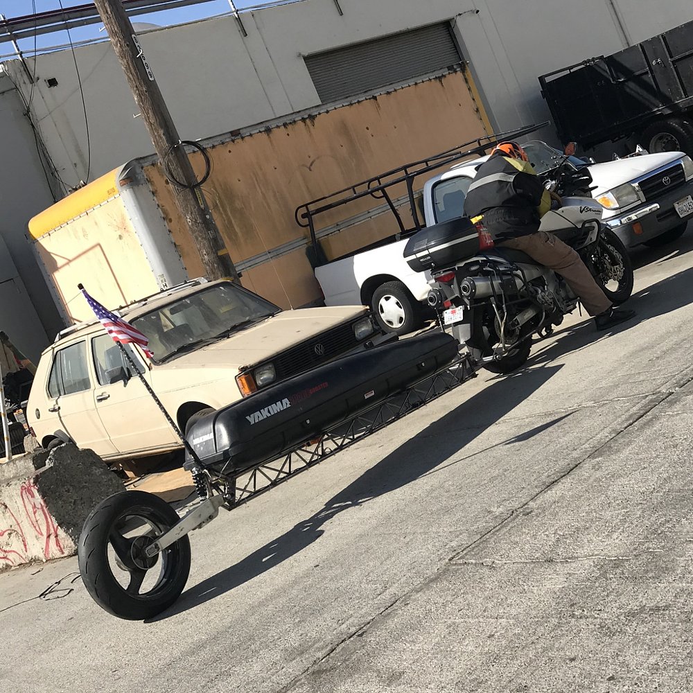 Alan Lapp's Suzuki V-Strom and long Unitard trailer