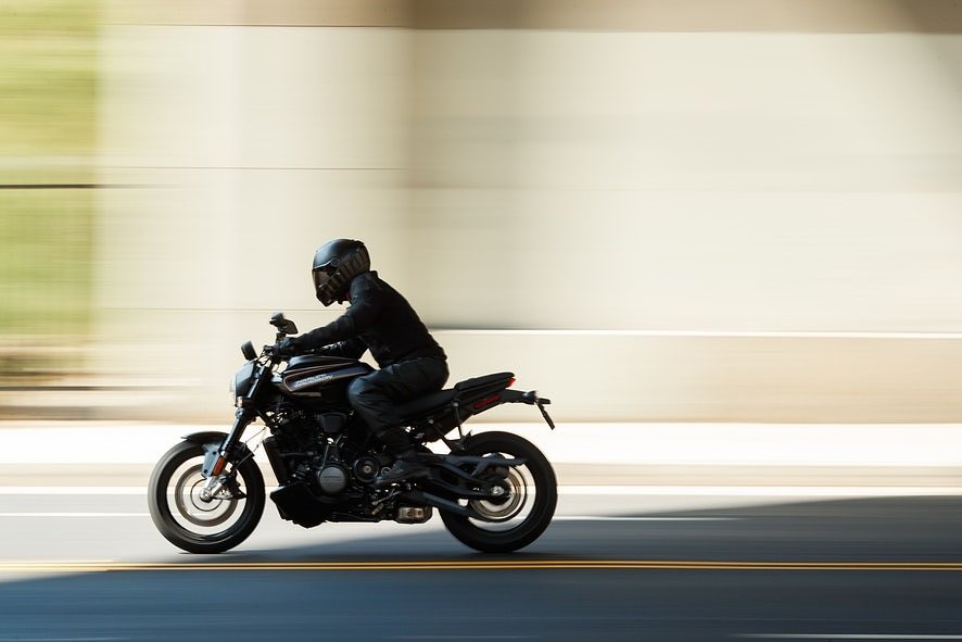 Harley-Davidson Bronx on the road