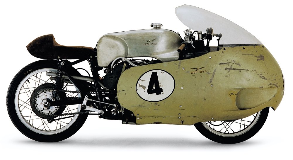 Moto Guzzi V-8 with dustbin fairing