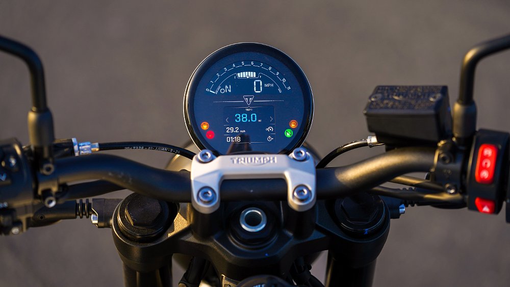 Triumph Trident dash. 