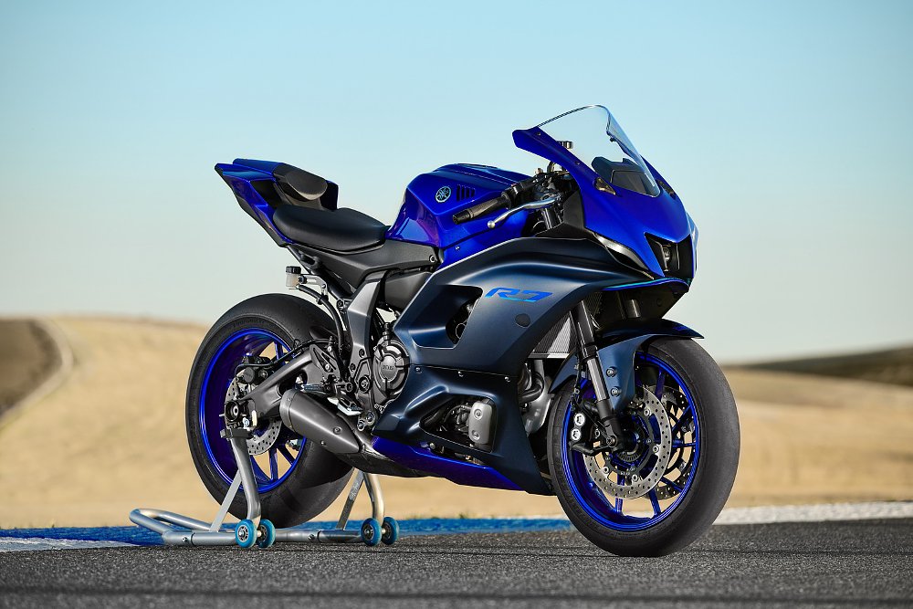 2022 R7