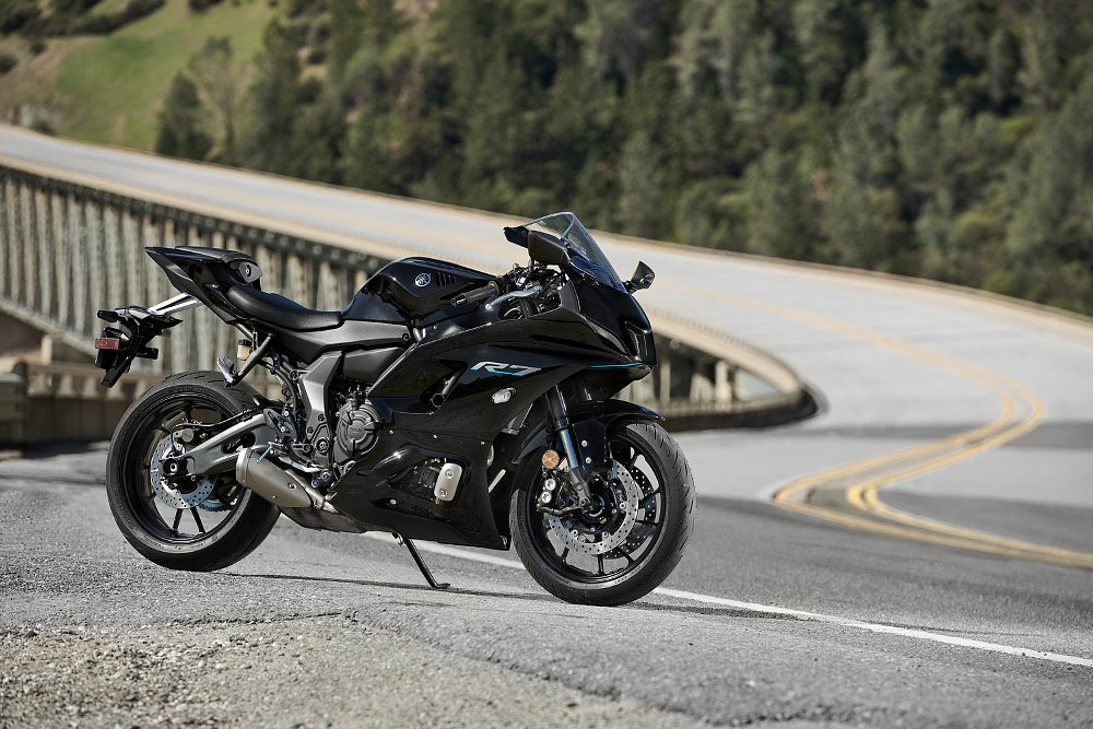 2022 R7