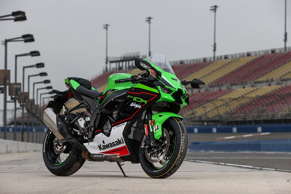 2021 Kawasaki ZX-10R in pit lane at Auto Club Speedway