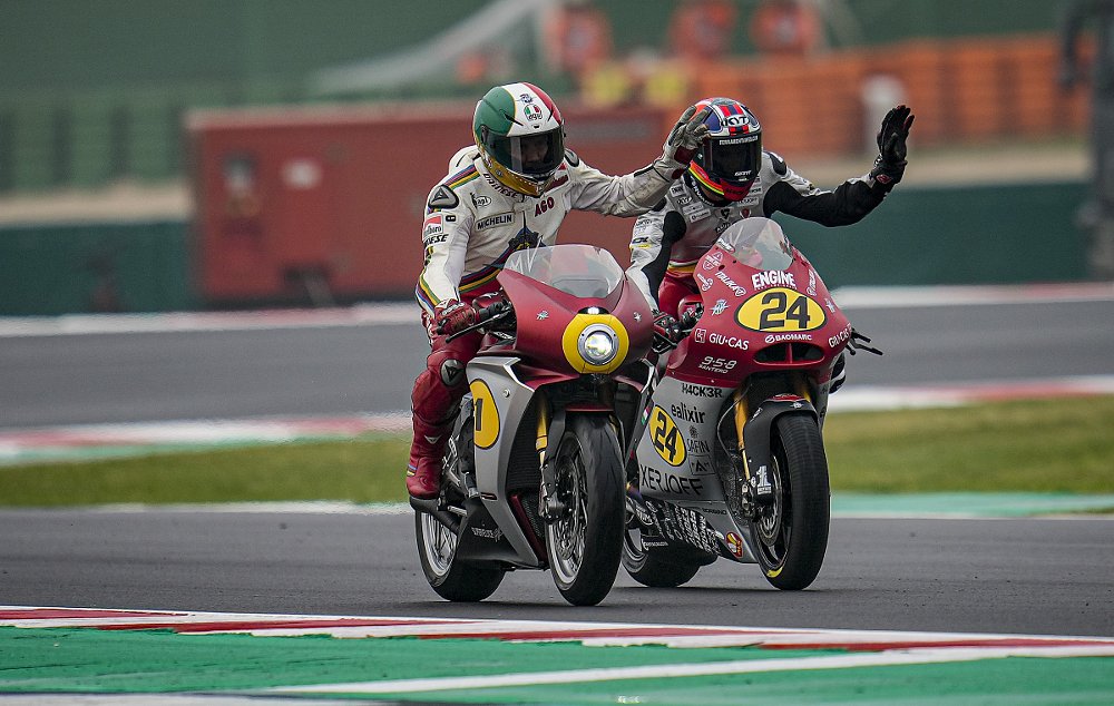 Agostini riding the Superveloce on track