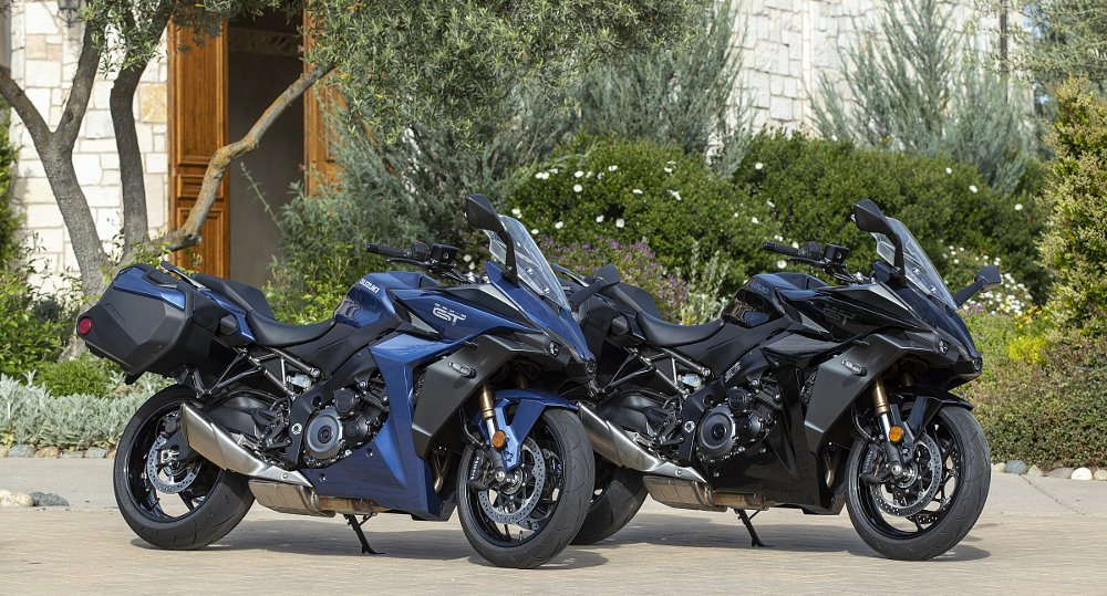 Suzuki GSX-S1000GT+ in blue and in black